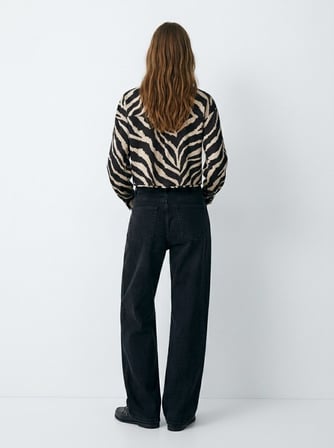 Regular Fit Zebra Desinli Beli Bağlamalı Siyah Gömlek
