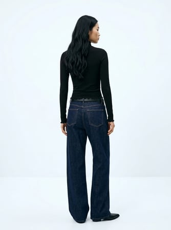 Slim Fit Boğazlı Yaka Siyah Sweatshırt