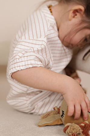 Kahverengi Çizgili Lastikli T shirt Şort Takım