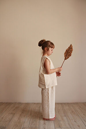 Bej Çizgili Asimetrik Cepli Müslin Takım