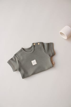 Haki Basic Etiketli Kısa Kollu Body