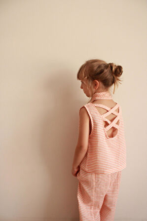 Fularlı Turuncu Çizgili Çapraz Şerit Detaylı Müslin Takım