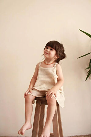 Bej Çizgili Volanlı Kız Askılı ve Şort Takım