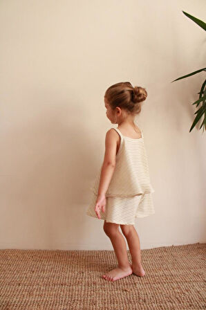 Haki Çizgili Volanlı Kız Askılı ve Şort Takım