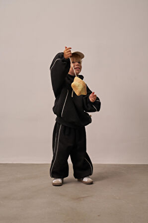 Siyah Biyeli Fermuarlı Eşofman Takım