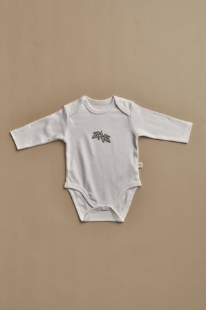 Yaprak Nakışlı Uzun Kollu Çıtçıtlı Bebek Body