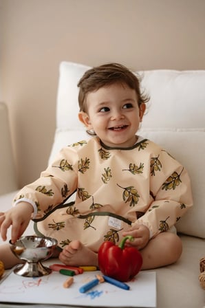 Zeytin Uzun Kollu Sıvı Geçirmez Aktivite Önlük (6-36 Ay)