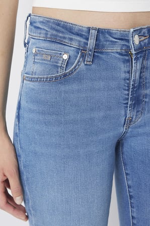 Mavi Molly Pamuklu Flare Bootcut Fit Normal Bel Jeans Bayan KOT PANTOLON 10136A3925 MAVİ