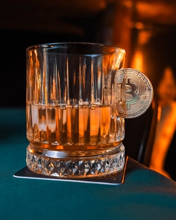 Bitcoin Madeni Para Hediyelik Özel Kristal Lüks 2’li Viski Bardağı Set 355cc