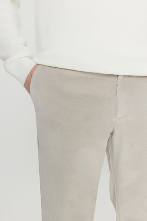 Pamuklu Kadife Slim Fit Dar Kesim Yan Cepli Desenli Pantolon