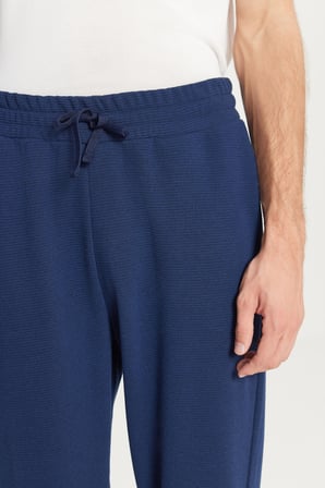 Pamuklu Standart Fit Beli Bağlamalı Desenli Yan Cepli Eşofman Altı