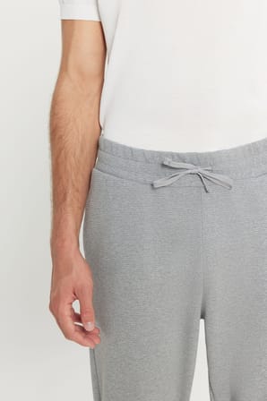 Pamuklu Standart Fit Beli Bağlamalı Desenli Yan Cepli Eşofman Altı