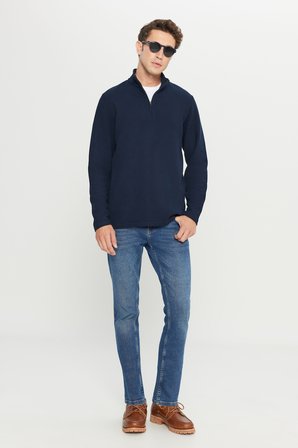 Pamuklu Slim Fit Dar Kesim Bato Yaka Uzun Kollu Tişört