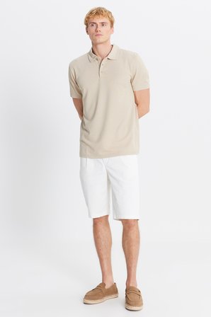Standart Fit Normal Kesim Polo Yaka Tişört