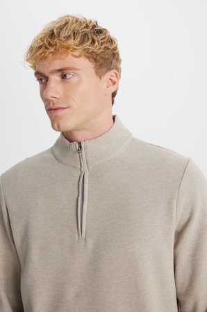 Pamuklu Slim Fit Dar Kesim Bato Yaka Uzun Kollu Tişört