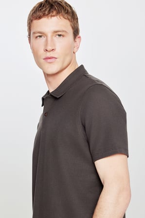 %100 Pamuk Slim Fit Dar Kesim Polo Yaka Jakarlı Triko Tişört