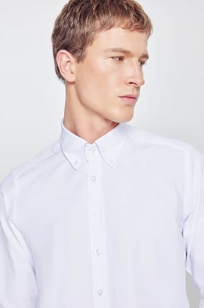 Pamuklu Slim Fit Dar Kesim Gant Yaka Poplin Gömlek