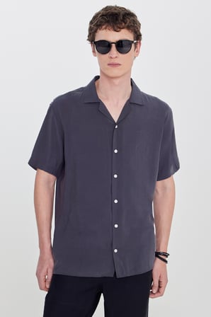 Yumuşak Dokulu Comfort Fit Rahat Kesim Hawai Yaka Gömlek