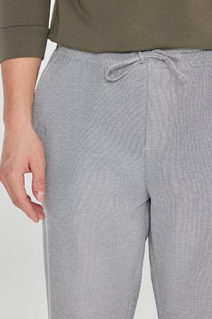 Pamuklu Standart Fit Normal Kesim Beli Lastikli Diagonal Desenli Örme Pantolon