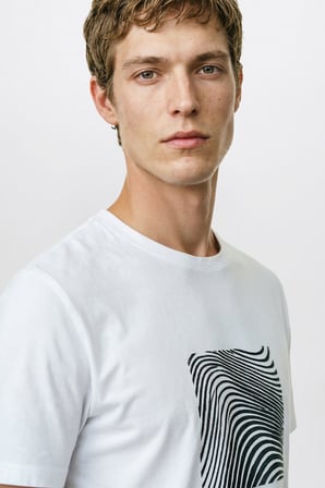Pamuklu Slim Fit Dar Kesim Bisiklet Yaka Esnek Tişört