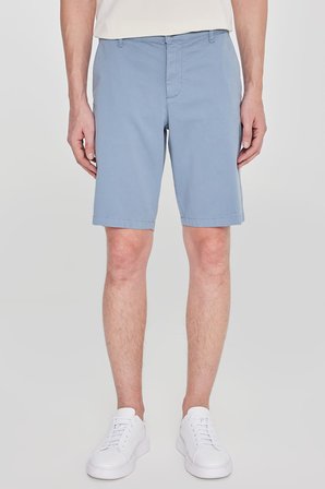 Pamuklu Slim Fit Dar Kesim Yan Cepli Esnek Şort