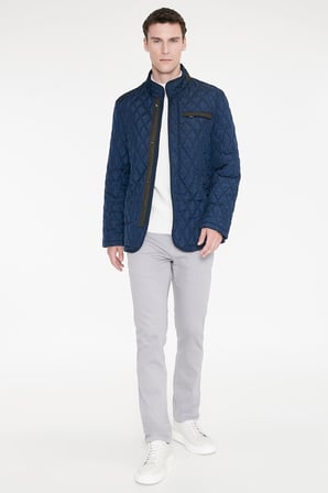 Standart Fit Normal Kesim Dik Yaka Yan Cepli Overcoat