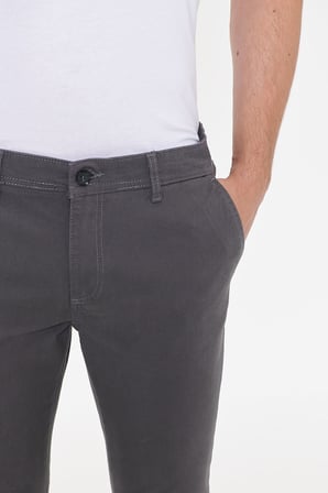Slim Fit Dar Kesim Pamuklu Esnek Chino Pantolon