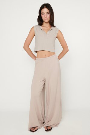Yumuşak Dokulu Standart Fit Cepli Beli Lastikli Rahat Örme Pantolon
