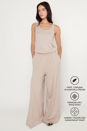 Yumuşak Dokulu Standart Fit Cepli Beli Lastikli Rahat Örme Pantolon