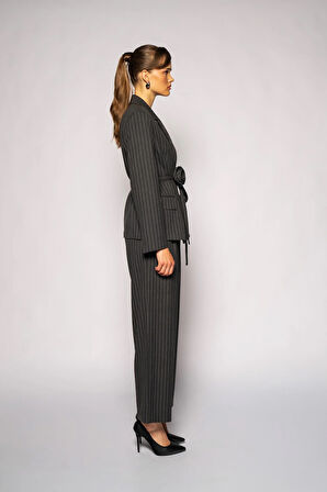 Kadın Antrasit Çizgili Gül Detaylı Blazer