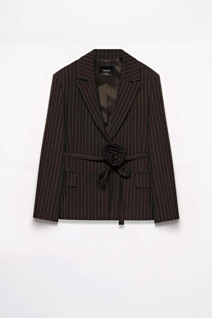 Kadın Acı Kahve Çizgili Gül Detaylı Blazer