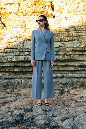 Kadın Gri Asimetrik Kruvaze Blazer