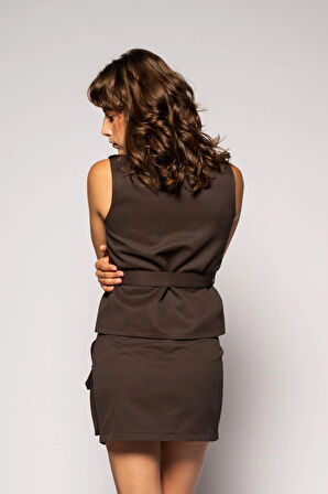 Kadın Koyu Kahve Dik Yakalı Apoletli Kemerli Yelek