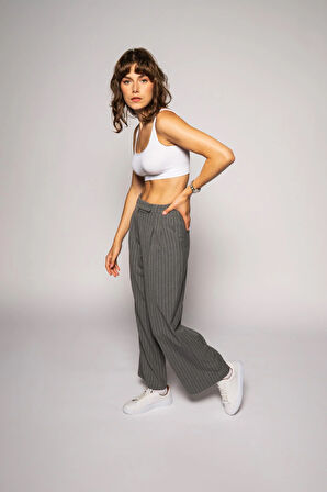 Kadın Gri Yüksek Bel Çizgili Bol Paça Pantolon