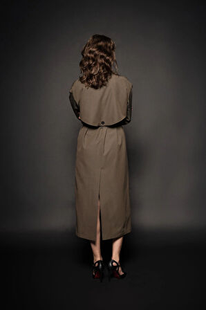 Kadın Haki Kemerli Yırtmaçlı Uzun Trençkot