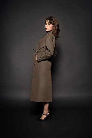 Kadın Haki Kemerli Yırtmaçlı Uzun Trençkot