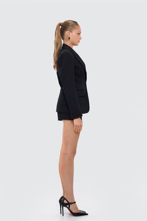 Kadın Siyah Vücuda Oturan Klasik Blazer