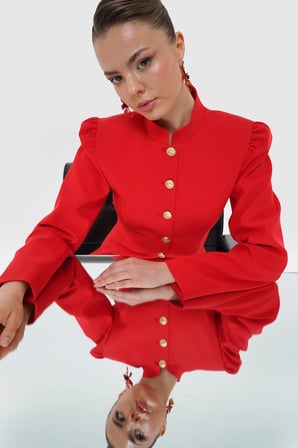 Kadın Kırmızı Hakim Yaka Düğmeli Fit Blazer
