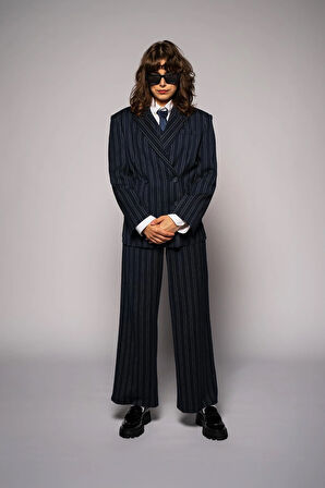 Kadın Lacivert Çizgili Oversize Blazer