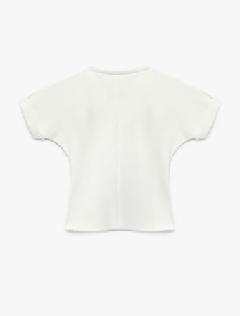 Pamuklu Slim Fit Hafif Peplum Kesim Kısa Kollu Bisiklet Yaka Yırtmaç Detaylı Tişört