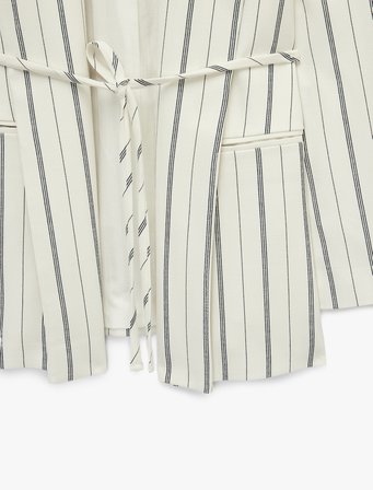 Uzun Kollu Cepli Beli Bağlama Detaylı Çizgili Blazer Ceket