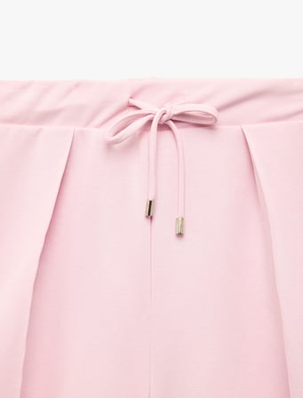 Beli Bağcıklı Mini Şort