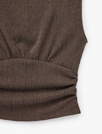 Büzgülü Kayık Yaka Slim Fit Bürümcük Kolsuz Bluz