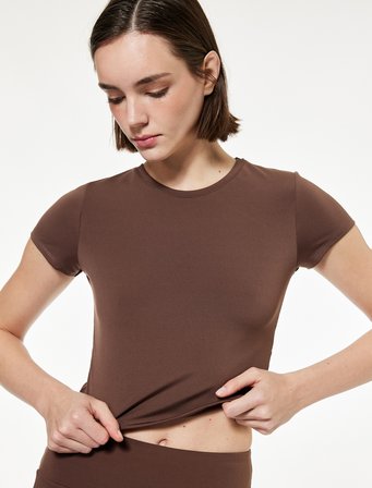 Slim Fit Kısa Kollu Bisiklet Yaka Spor Tişört