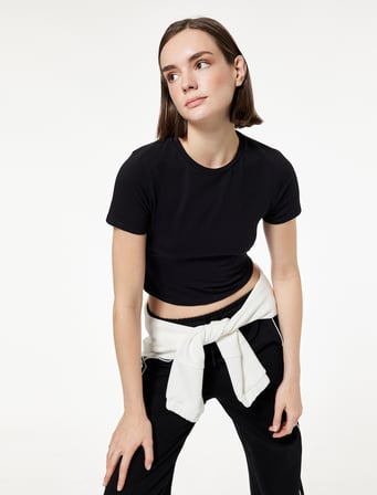 Slim Fit Kısa Kollu Pamuklu Bisiklet Yaka Spor Tişört