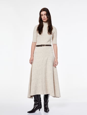 Slim Fit Dokulu Desenli Dik Yaka Kısa Kollu Tişört