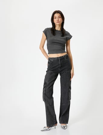 Bürümcük Kumaş Dokulu Slim Fit Drapeli Kap Kol Bisiklet Yaka Tişört