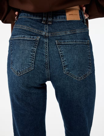 Yüksek Bel Dar Kalıp Düğmeli Cepli İspanyol Paça Crop Jean Pantolon - Flare Jeans