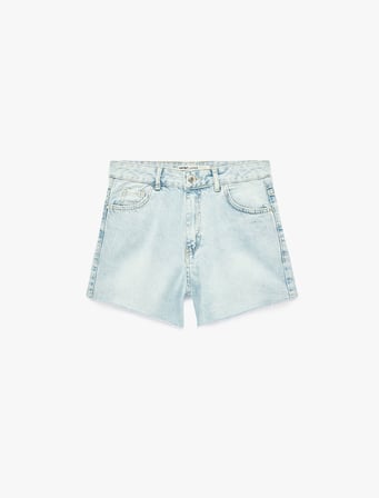 Pamuklu Cepli Düğmeli Istakoz Nakış Detaylı Mini Denim Şort