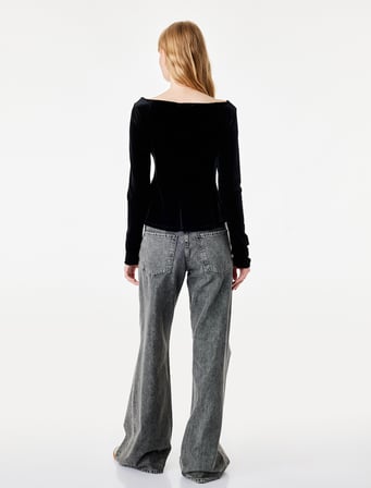 Kadife Slim Fit Kayık Yaka Uzun Kollu Tişört